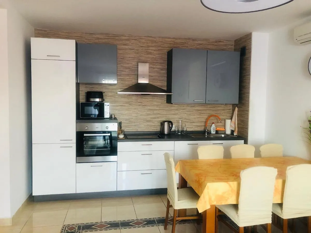 Apartment Svetlana セルツェ クロアチア